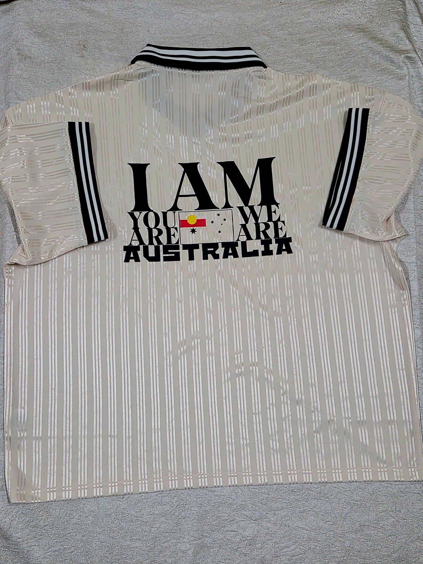 We Are Australia |Contrast Collar Striped